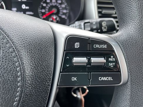 Used 2019 Kia Sorento LX image 15