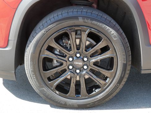 Used 2023 GMC Acadia SLT w/ Elevation Edition AWD/4WD image 15