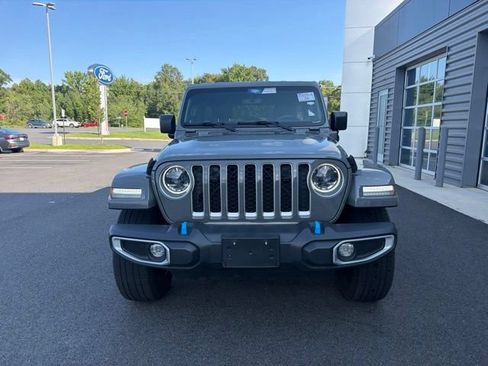Used 2023 Jeep Wrangler Unlimited Sahara w/ Cold Weather Group AWD/4WD image 2