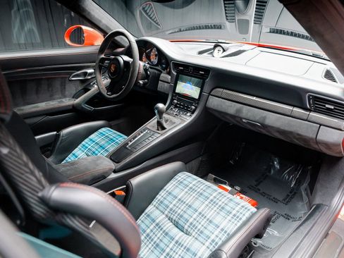 Used 2018 Porsche 911 GT3 RWD image 43