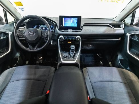 Used 2025 Toyota RAV4 LE AWD/4WD image 13