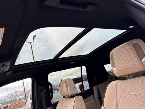 Certified 2023 Cadillac Escalade ESV Premium Luxury w/ Performance Package image 24