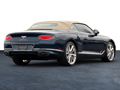 Certified 2022 Bentley Continental GT image 7