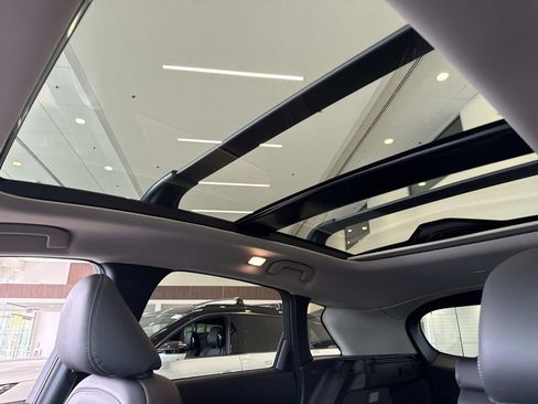 New 2025 INFINITI QX50 Luxe w/ Accent Package image 13