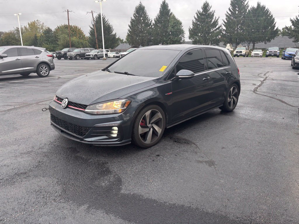 Used 2020 Volkswagen Golf 4-Door FWD image 2