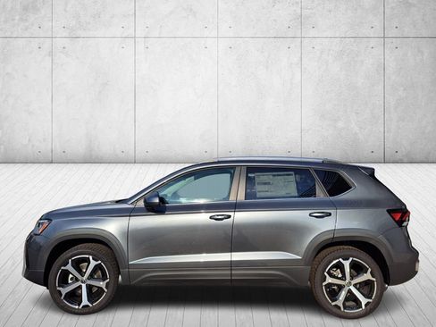 New 2025 Volkswagen Taos SEL image 8
