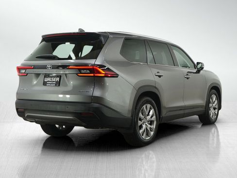 Used 2025 Toyota Grand Highlander AWD Hybrid image 5