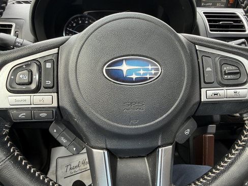 Used 2017 Subaru Forester 2.5i Touring AWD/4WD image 18