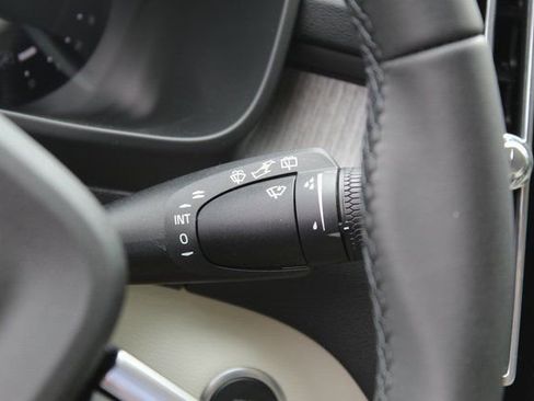 New 2026 Volvo XC40 B5 Ultra w/ Protection Package Premier image 20