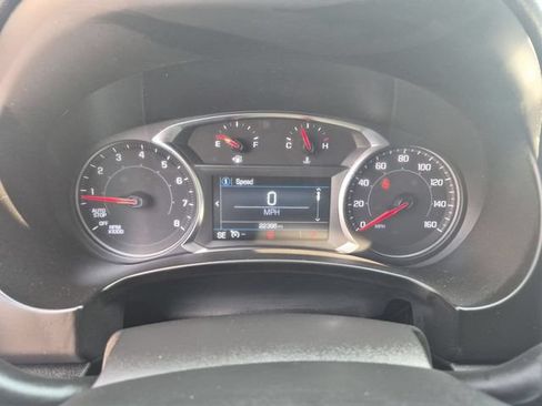 Used 2024 GMC Terrain SLE w/ Driver Convenience Package FWD image 17
