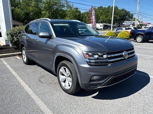 Used 2019 Volkswagen Atlas SE w/ Towing Package AWD/4WD image 2
