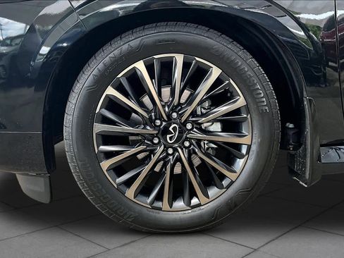Used 2025 INFINITI QX80 Autograph AWD/4WD image 11