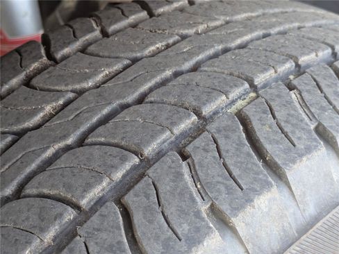 Used 2013 Chevrolet Suburban 2500 LT image 42