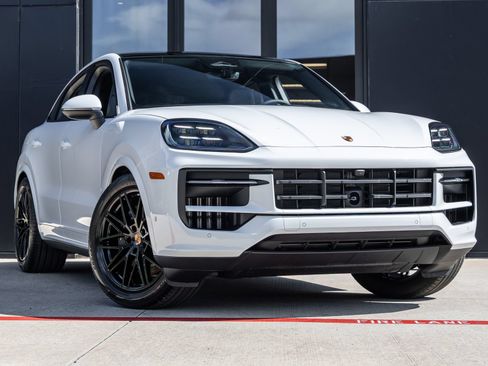 New 2026 Porsche Cayenne Coupe AWD/4WD image 6