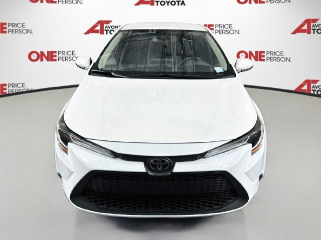 Certified 2022 Toyota Corolla LE FWD image 3