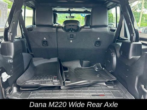 Certified 2020 Jeep Wrangler Unlimited Sahara AWD/4WD image 38