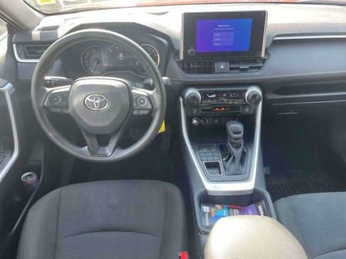 Used 2025 Toyota RAV4 LE AWD/4WD image 15