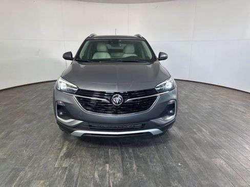 Used 2020 Buick Encore GX Essence image 2