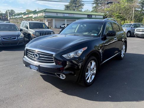 Used 2014 INFINITI QX70 AWD w/ Premium Package image 5