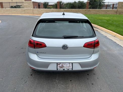Used 2016 Volkswagen e-Golf SE w/ DC Fast Charging Package FWD image 6