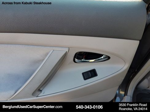 Used 2008 Toyota Camry LE image 35