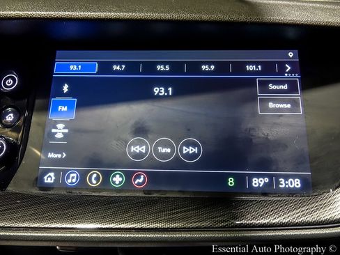 Used 2023 Buick Envision Preferred FWD image 18