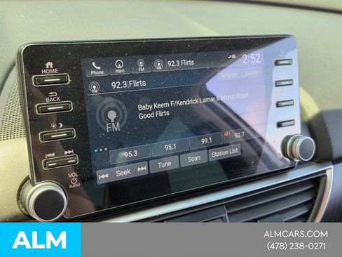 Used 2022 Honda Accord Touring image 19