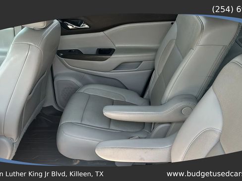 Used 2020 GMC Acadia SLT FWD image 23
