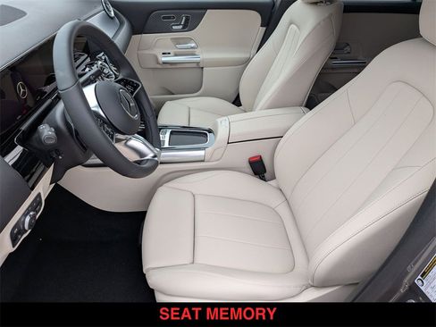 New 2026 Mercedes-Benz GLA 250 4MATIC image 12