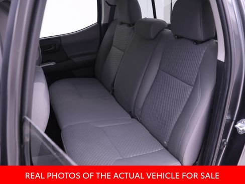 Used 2022 Toyota Tacoma SR5 AWD/4WD image 10