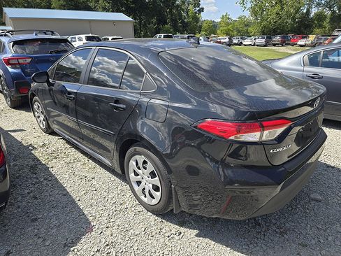 Used 2024 Toyota Corolla LE FWD image 2