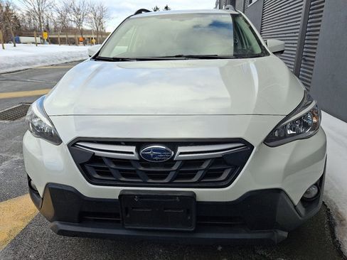 Certified 2023 Subaru Crosstrek 2.0i Premium image 2