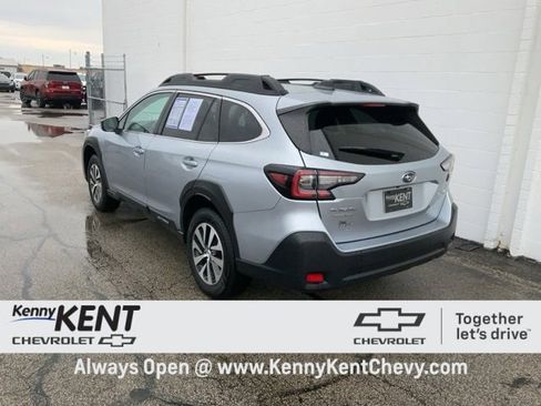 Used 2023 Subaru Outback Premium image 35