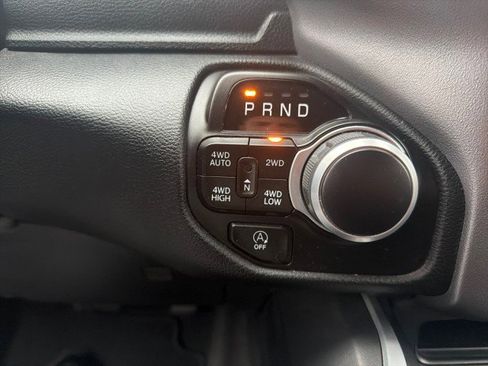 Used 2022 RAM 1500 Big Horn AWD/4WD image 42