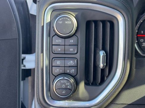 Used 2022 Chevrolet Silverado 2500 LTZ w/ LTZ Convenience Package image 16