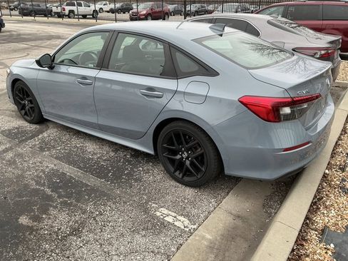 Used 2022 Honda Civic Sport image 12