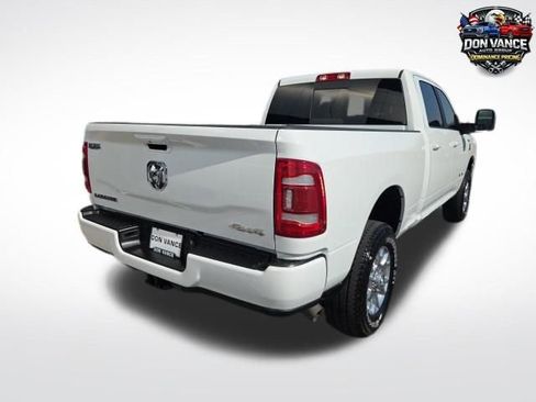 Used 2024 RAM 2500 Laramie AWD/4WD image 3