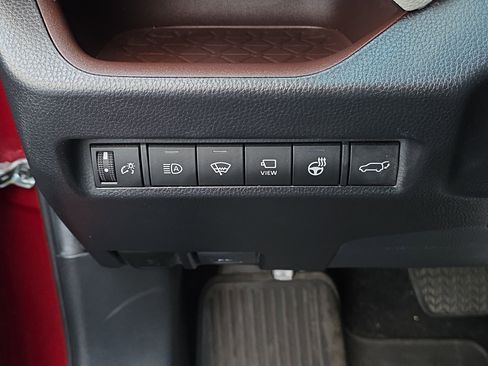 Used 2022 Toyota RAV4 Limited image 29