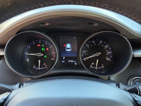 Used 2020 Toyota C-HR Limited image 30