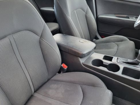 Used 2017 Kia Optima LX image 14