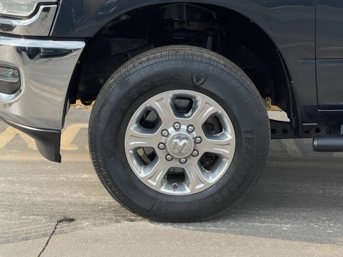 Used 2019 RAM 2500 Big Horn AWD/4WD image 34