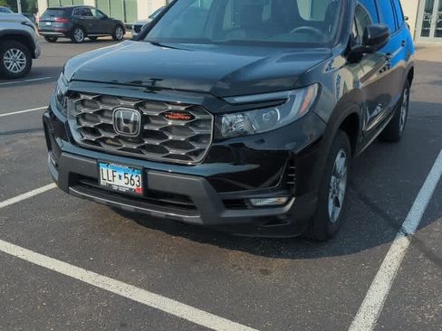 Used 2023 Honda Passport TrailSport image 1