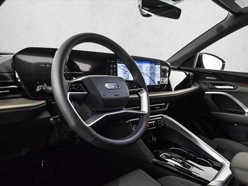 New 2025 Audi Q5 Premium Plus image 10