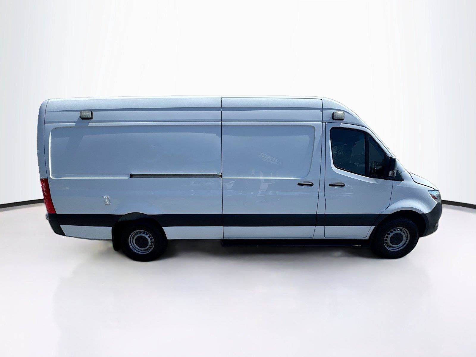 Used 2020 Mercedes-Benz Sprinter 2500 w/ Driver Convenience Package image 27