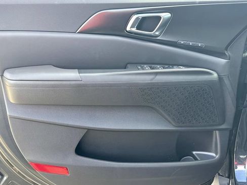 New 2026 Kia Carnival SX FWD image 21