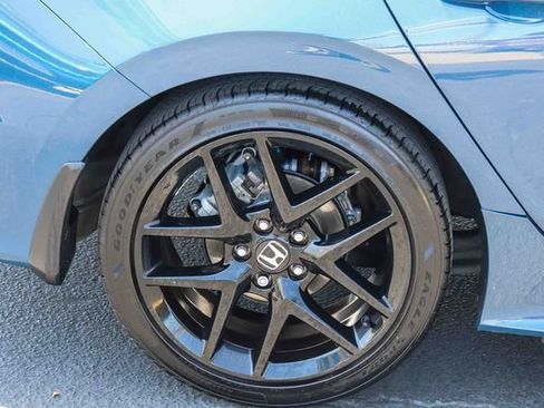 Used 2025 Honda Civic Sport image 9