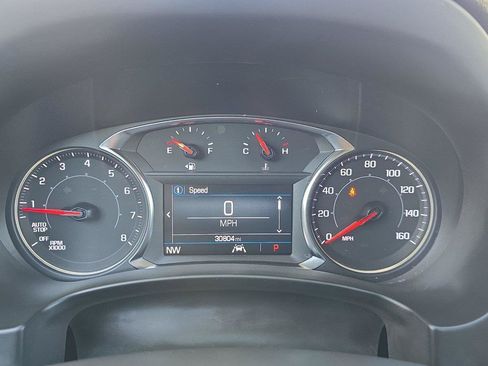 Used 2024 GMC Terrain SLE w/ Driver Convenience Package FWD image 10