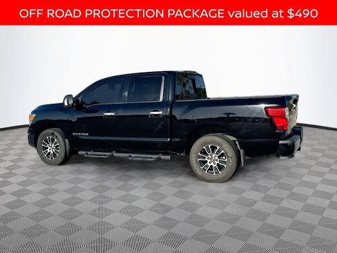 Used 2021 Nissan Titan SV w/ SV Convenience Package image 6