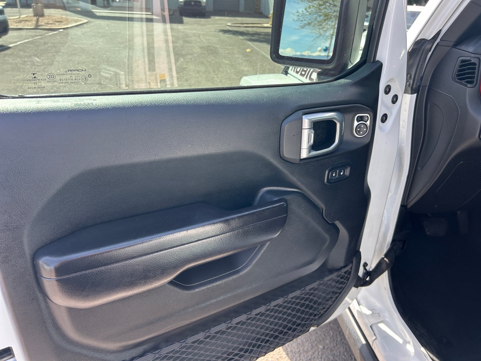 Used 2020 Jeep Wrangler Unlimited Rubicon AWD/4WD image 13