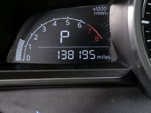 Used 2017 MAZDA MAZDA3 Sport w/ Preferred Equipment Package FWD image 11